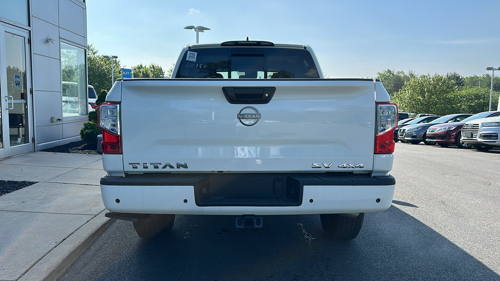 2024 Nissan Titan SV 5