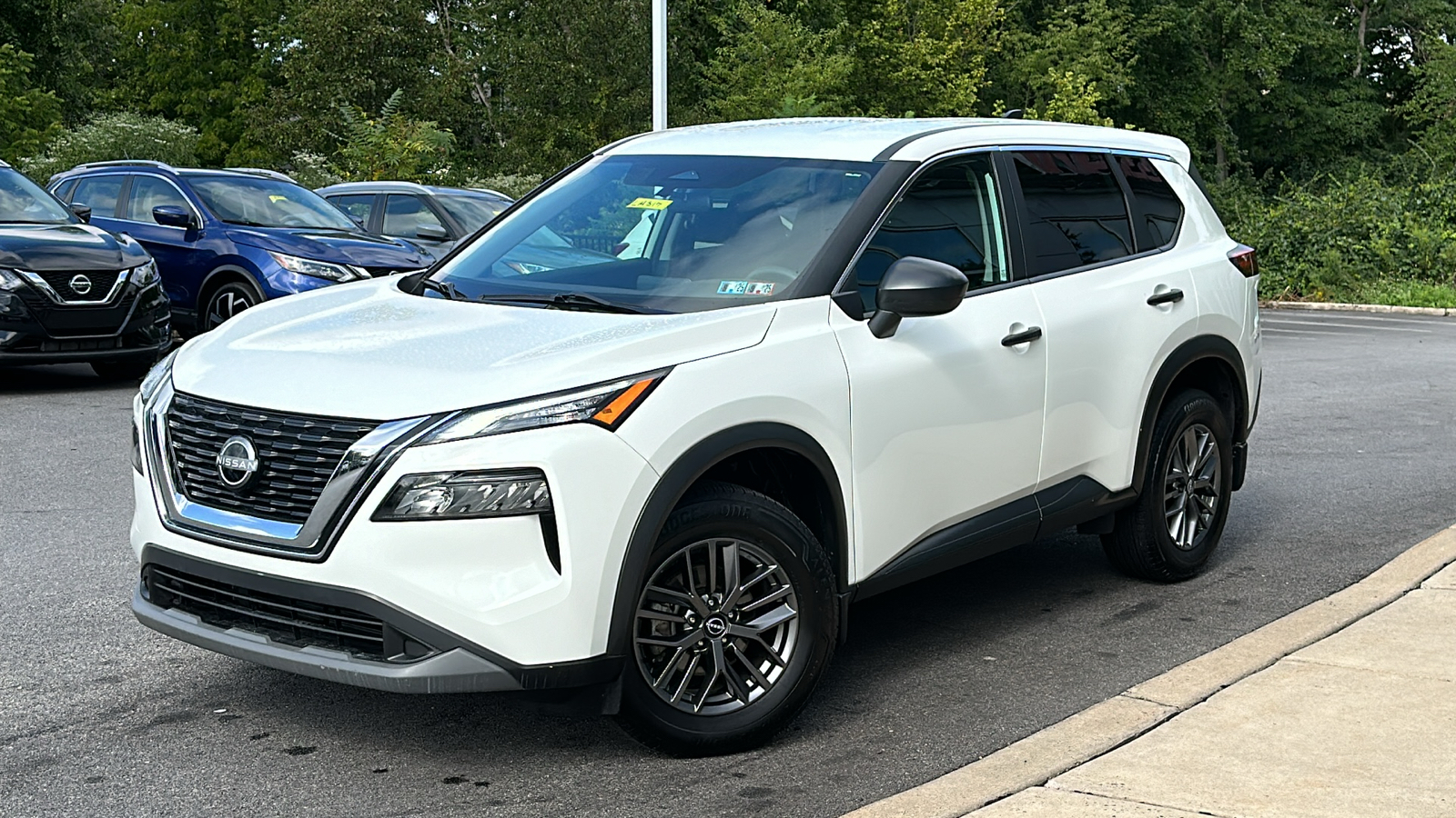 2023 Nissan Rogue S 1