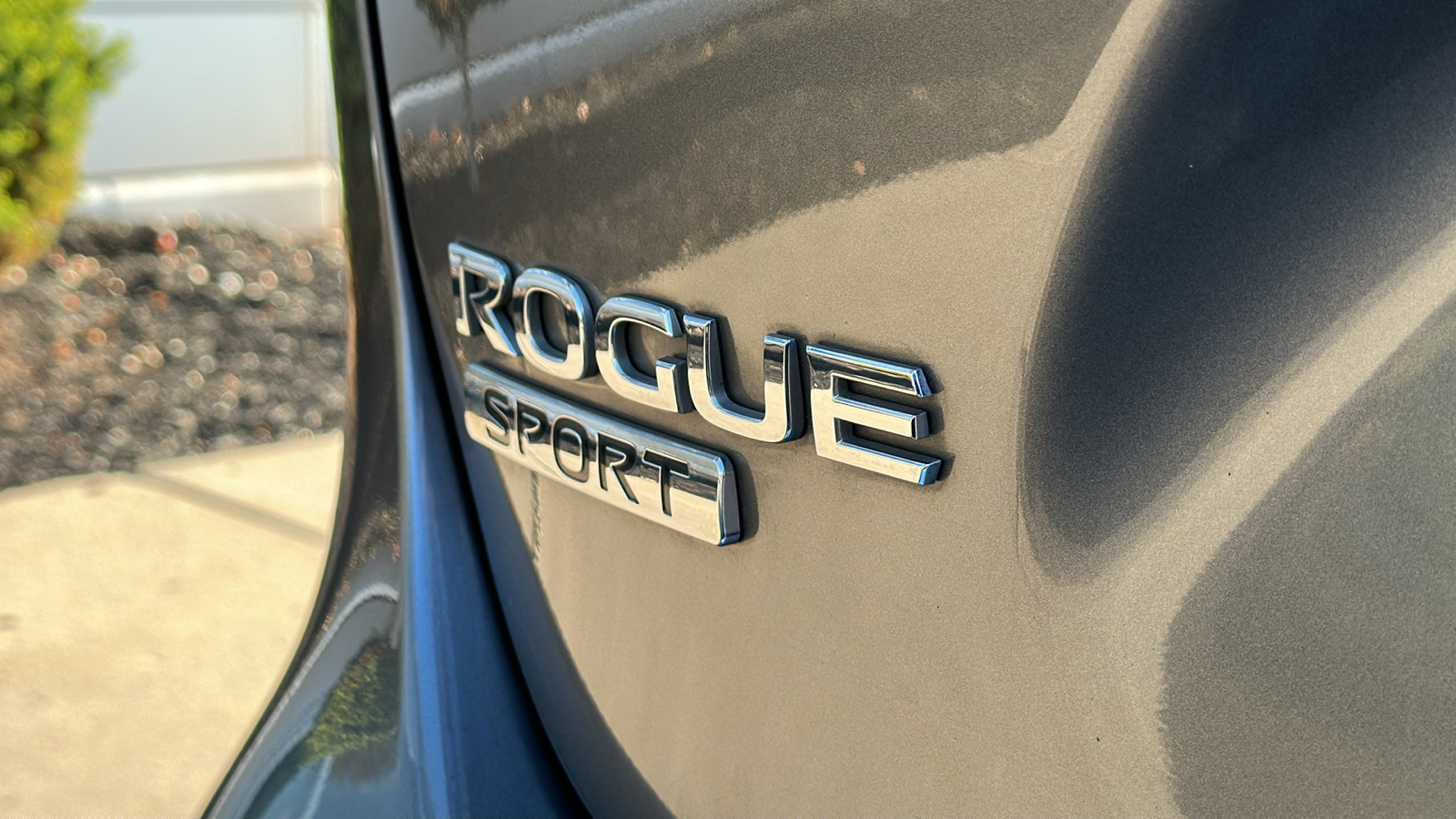 2018 Nissan Rogue Sport SV 11