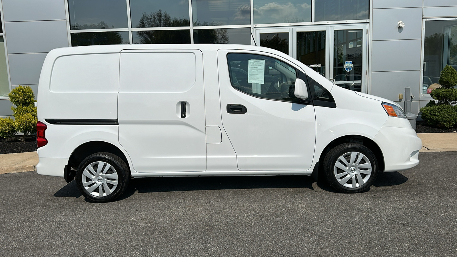 2021 Nissan NV200 Compact Cargo SV 26