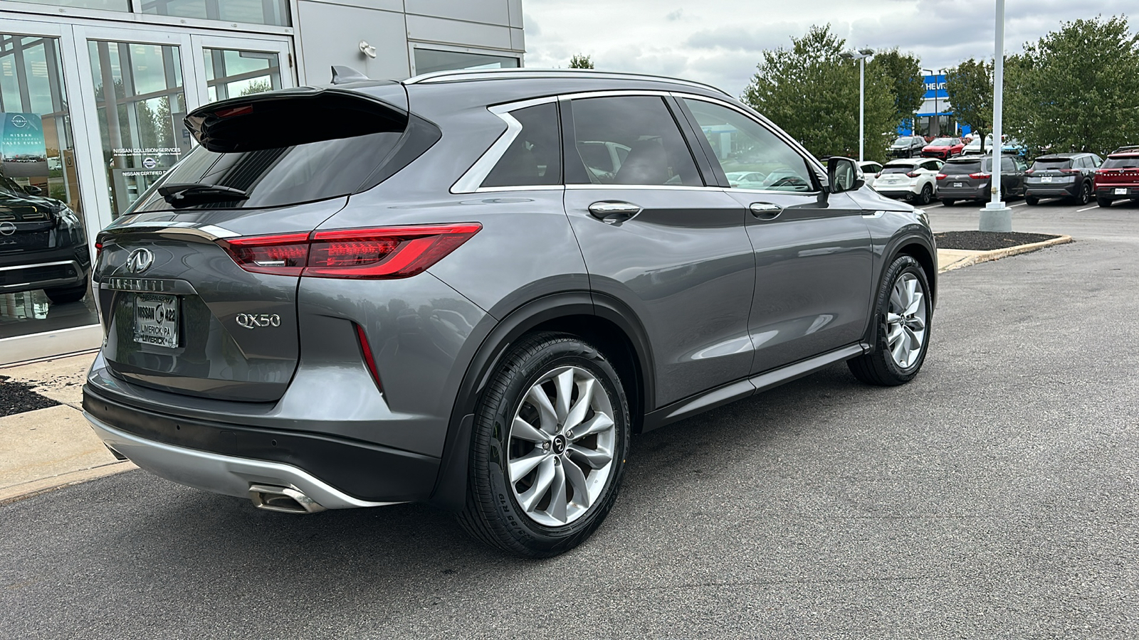 2021 INFINITI QX50 ESSENTIAL 8