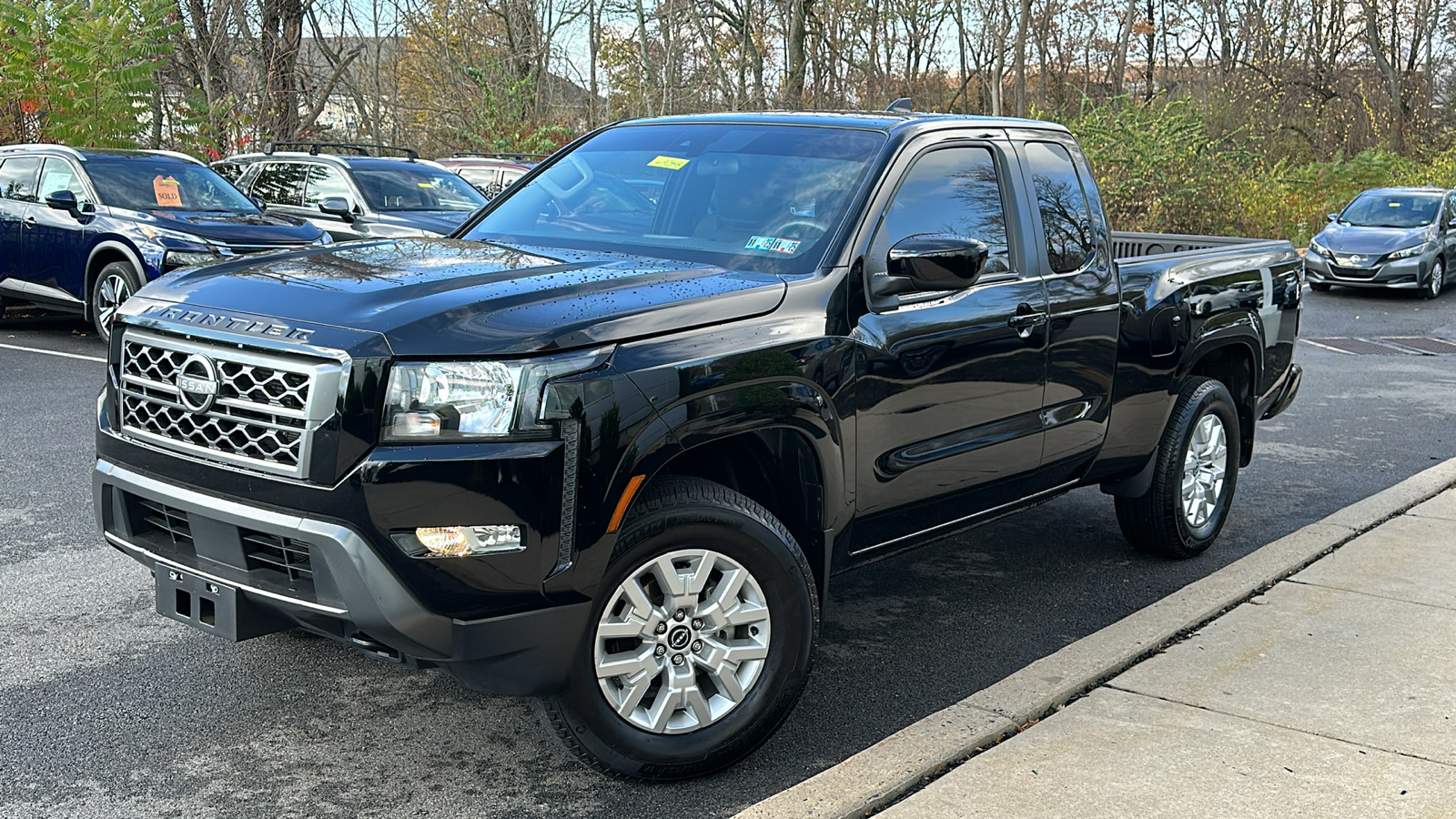 2022 Nissan Frontier SV 1