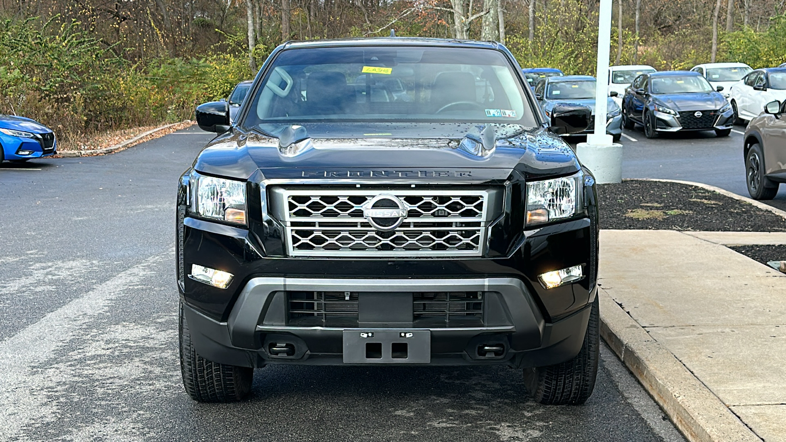 2022 Nissan Frontier SV 3