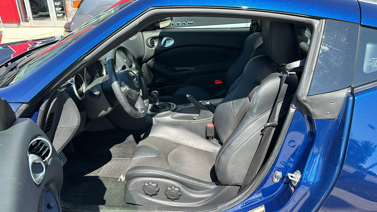 2016 Nissan 370Z Touring 15