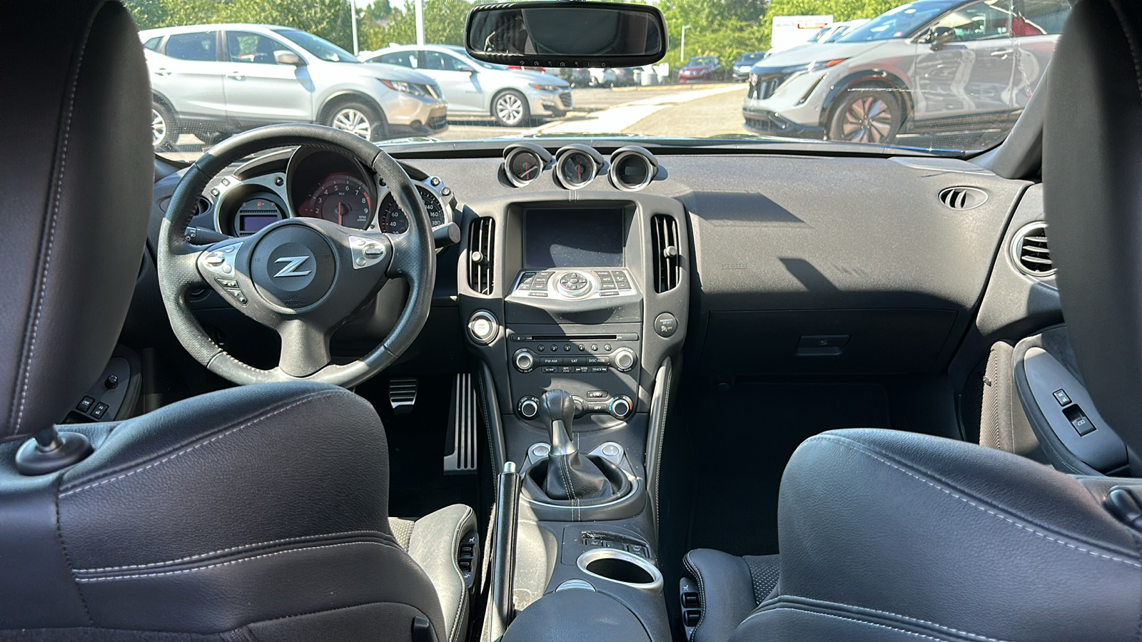 2016 Nissan 370Z Touring 26