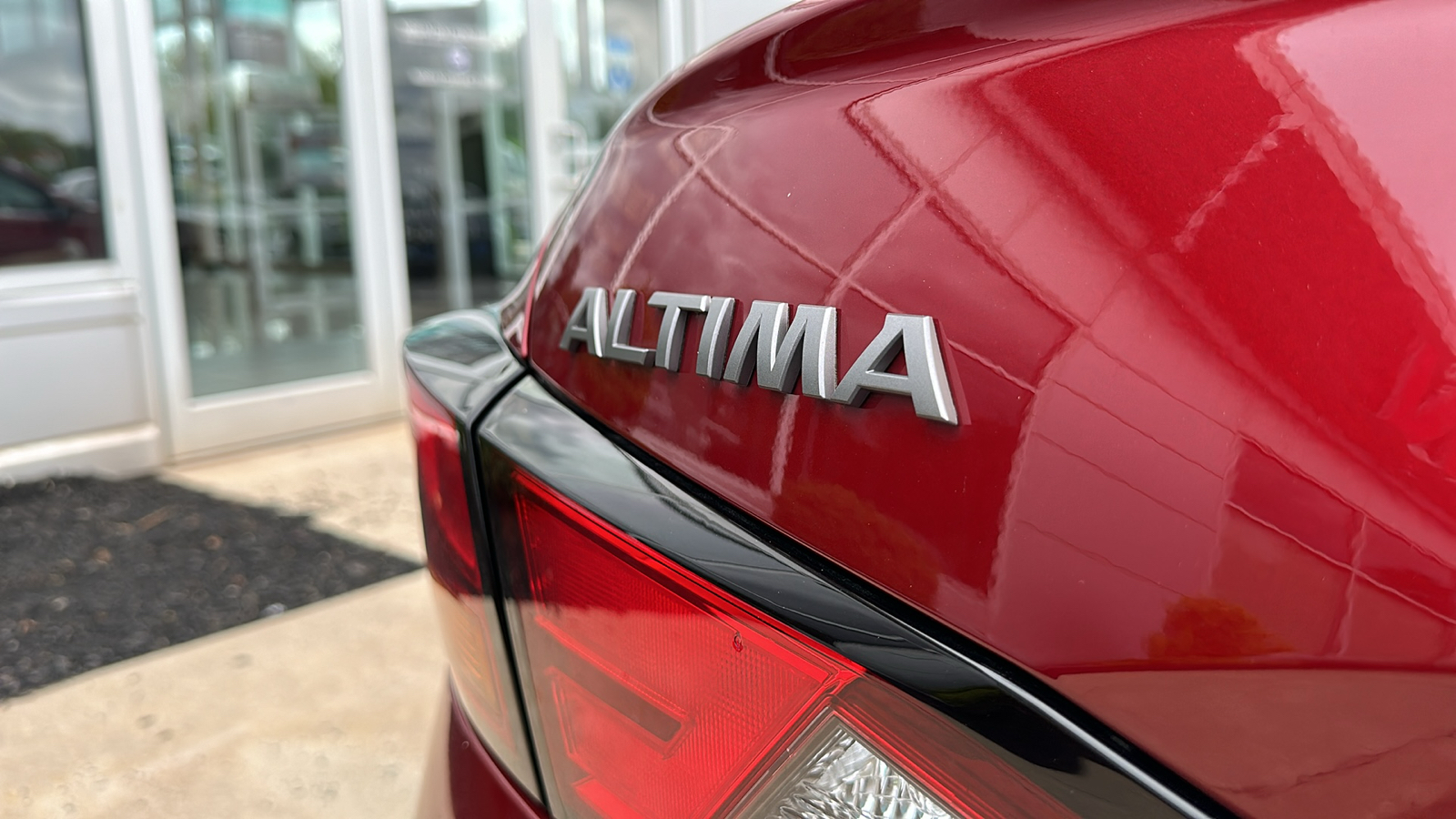 2023 Nissan Altima 2.5 SV 10