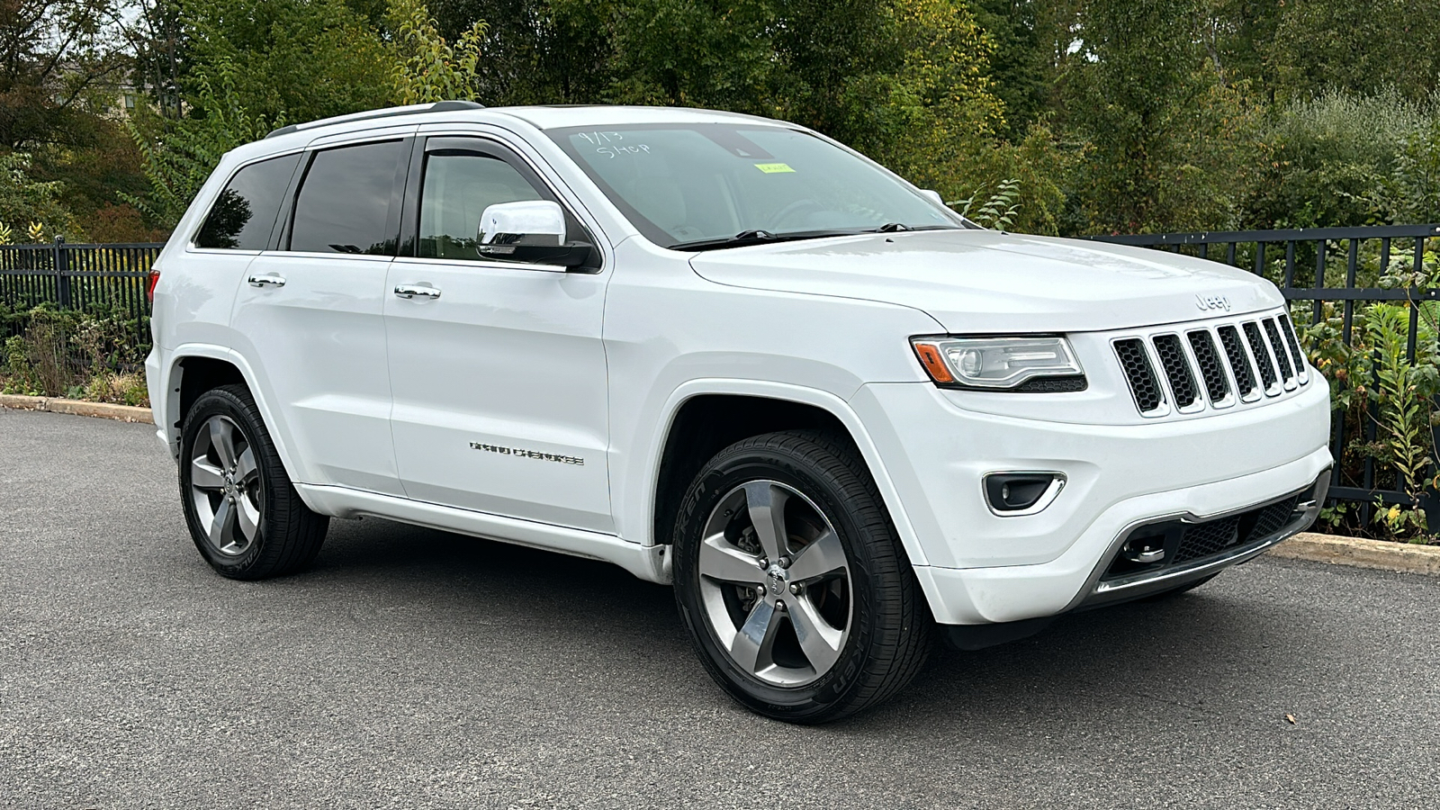 2014 Jeep Grand Cherokee Overland 2