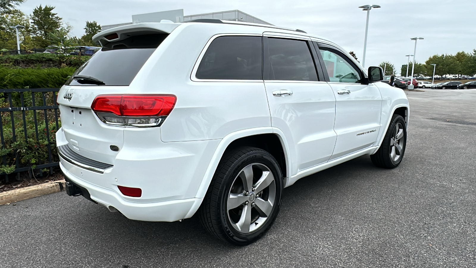 2014 Jeep Grand Cherokee Overland 8