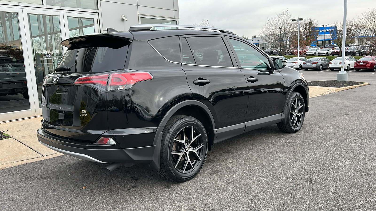 2016 Toyota RAV4 SE 8