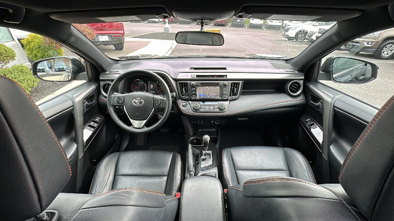 2016 Toyota RAV4 SE 27