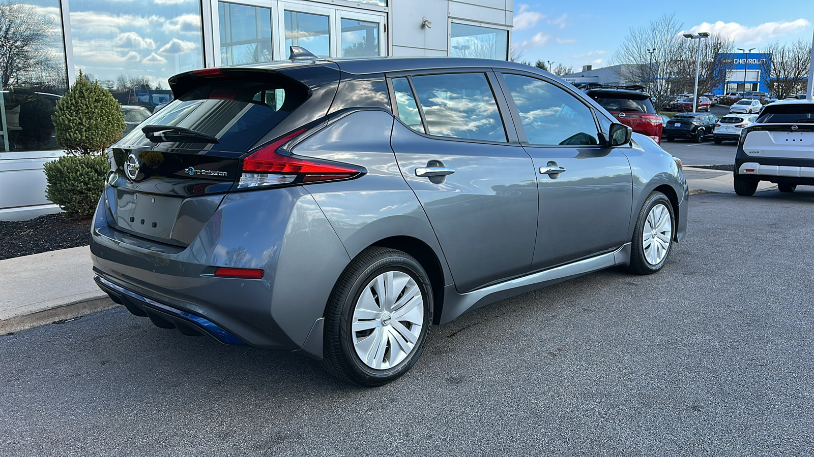 2020 Nissan LEAF S 7