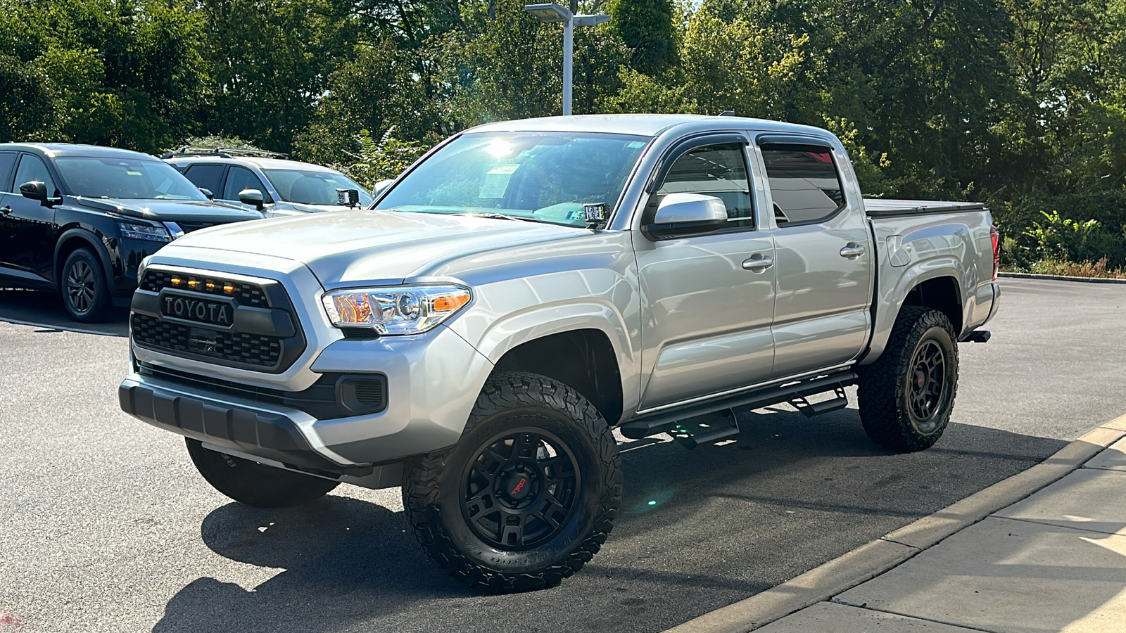 2023 Toyota Tacoma 4WD SR 1