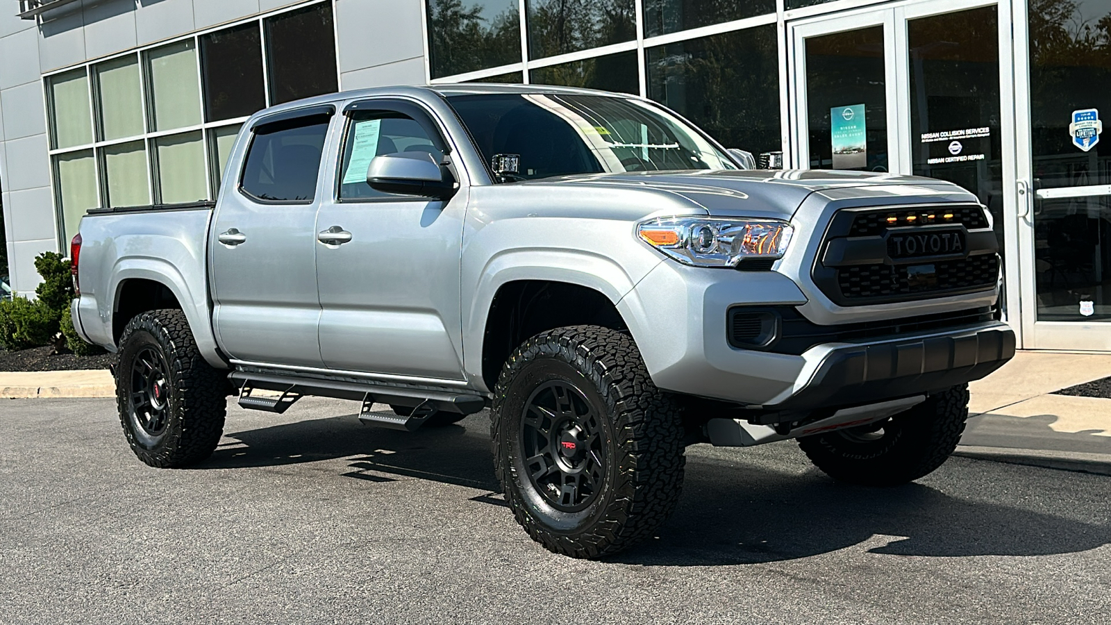 2023 Toyota Tacoma 4WD SR 2