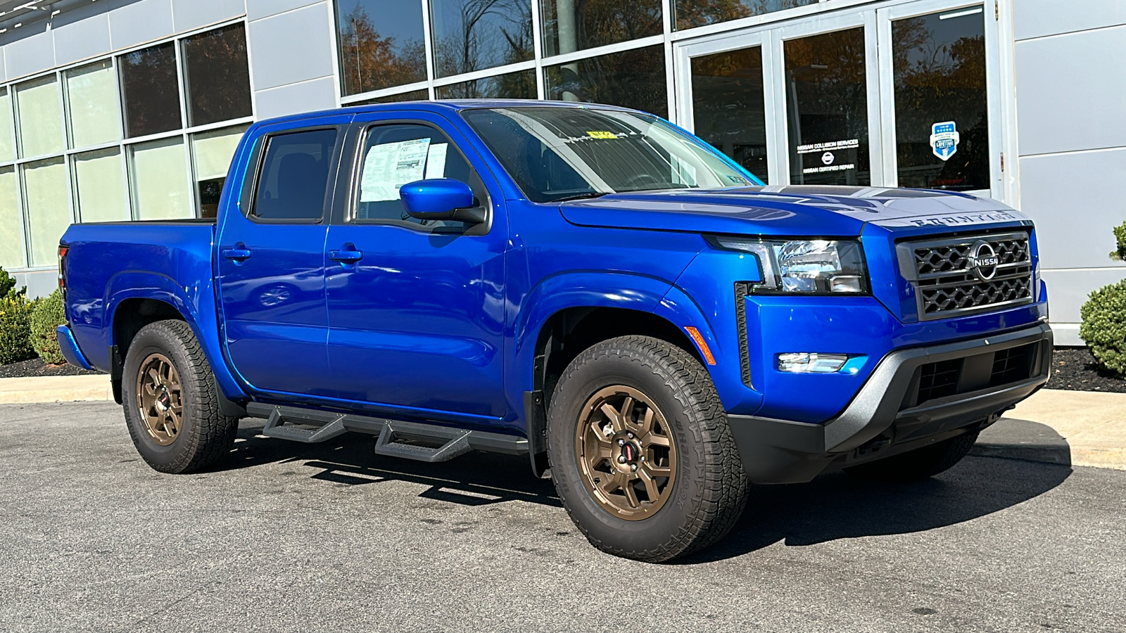 2024 Nissan Frontier SV 2