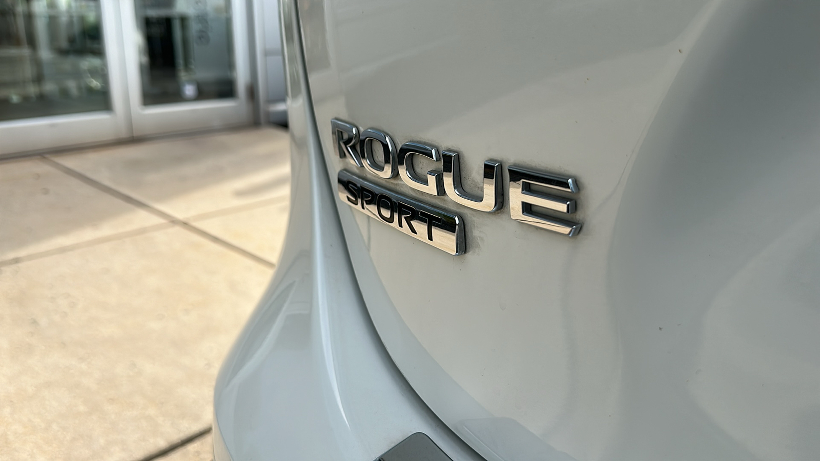 2021 Nissan Rogue Sport SV 11