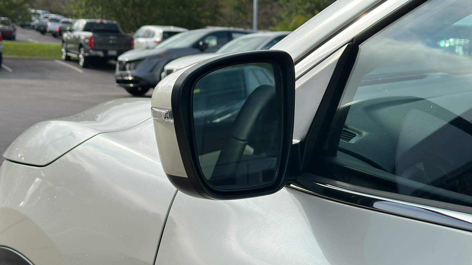 2021 Nissan Rogue Sport SV 12