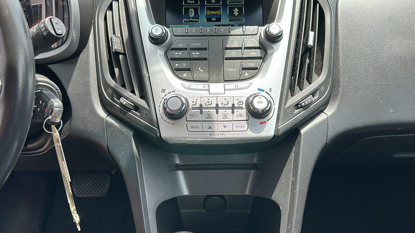 2015 Chevrolet Equinox LT 19