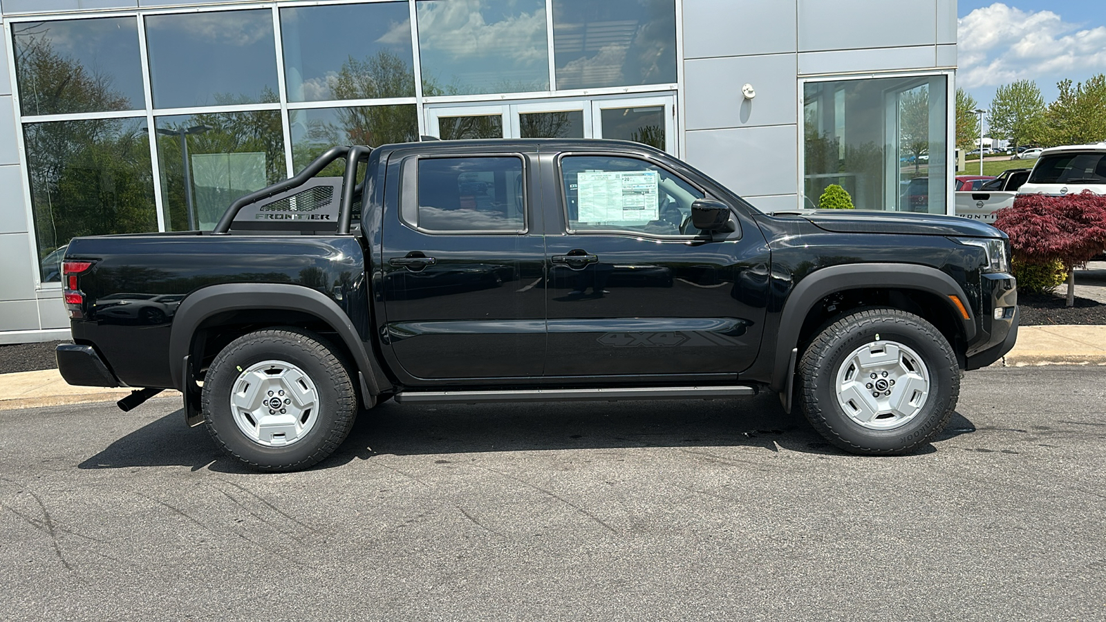 2024 Nissan Frontier SV 12