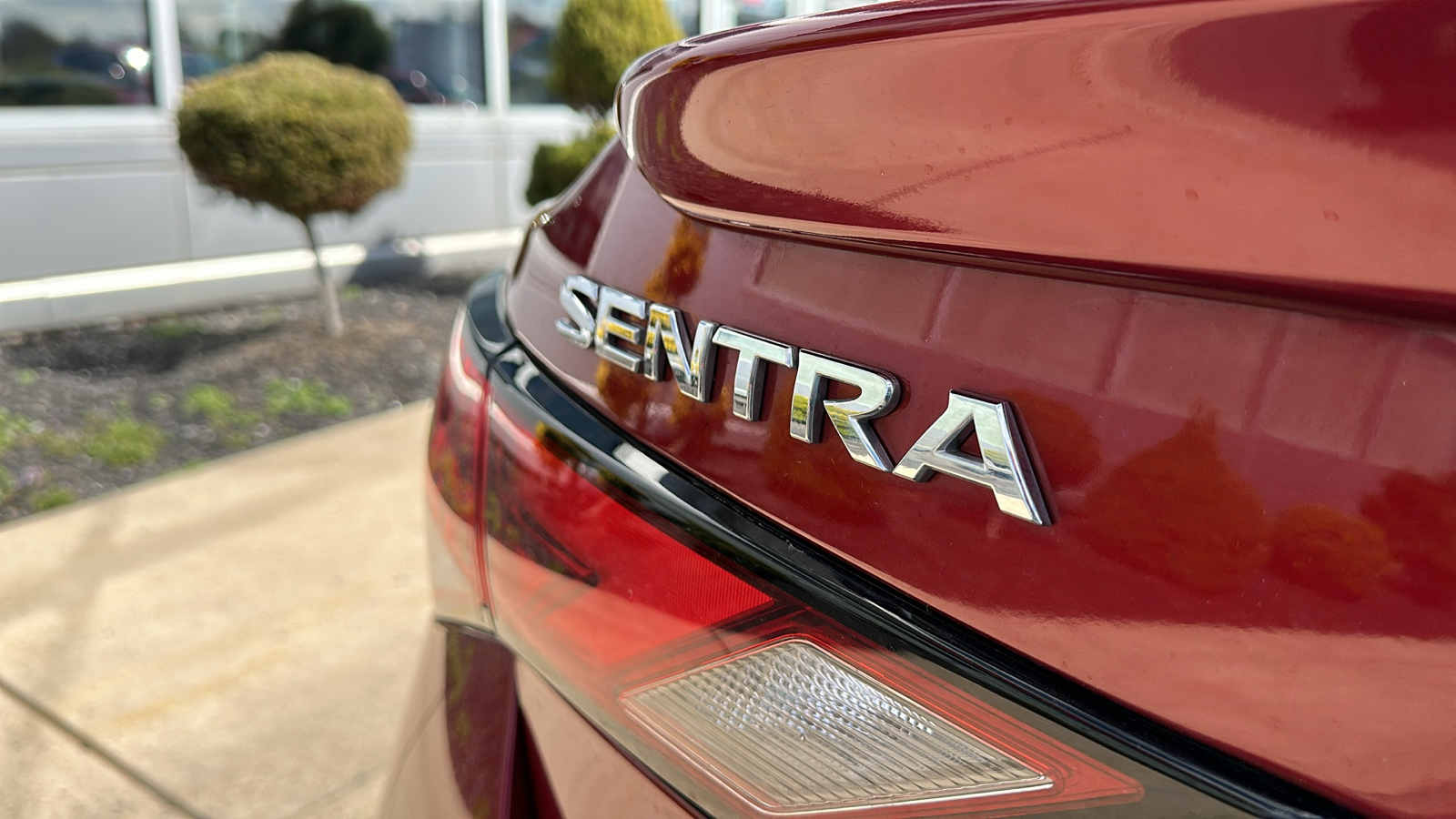 2021 Nissan Sentra SR 11