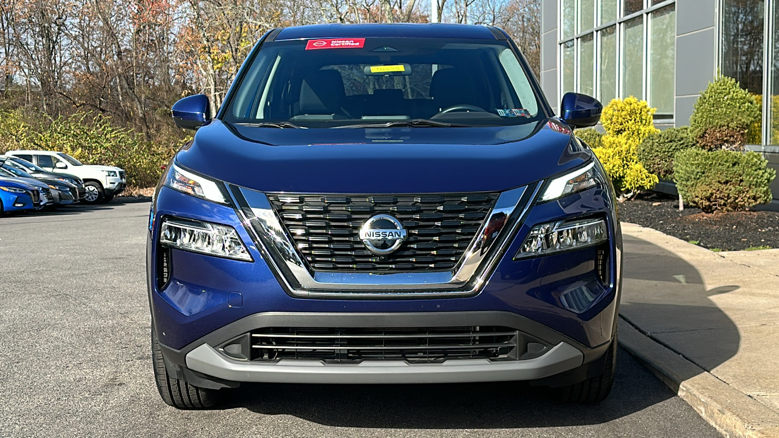 2021 Nissan Rogue SV 3