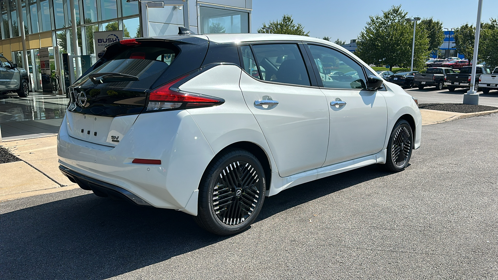 2025 Nissan LEAF SV PLUS 5