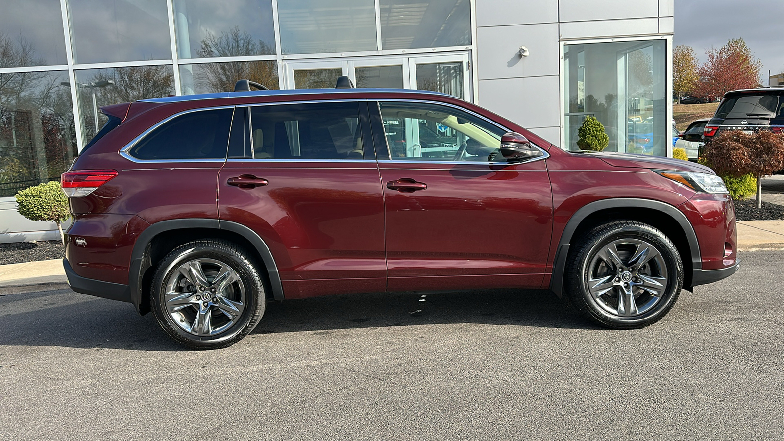 2019 Toyota Highlander Limited 30