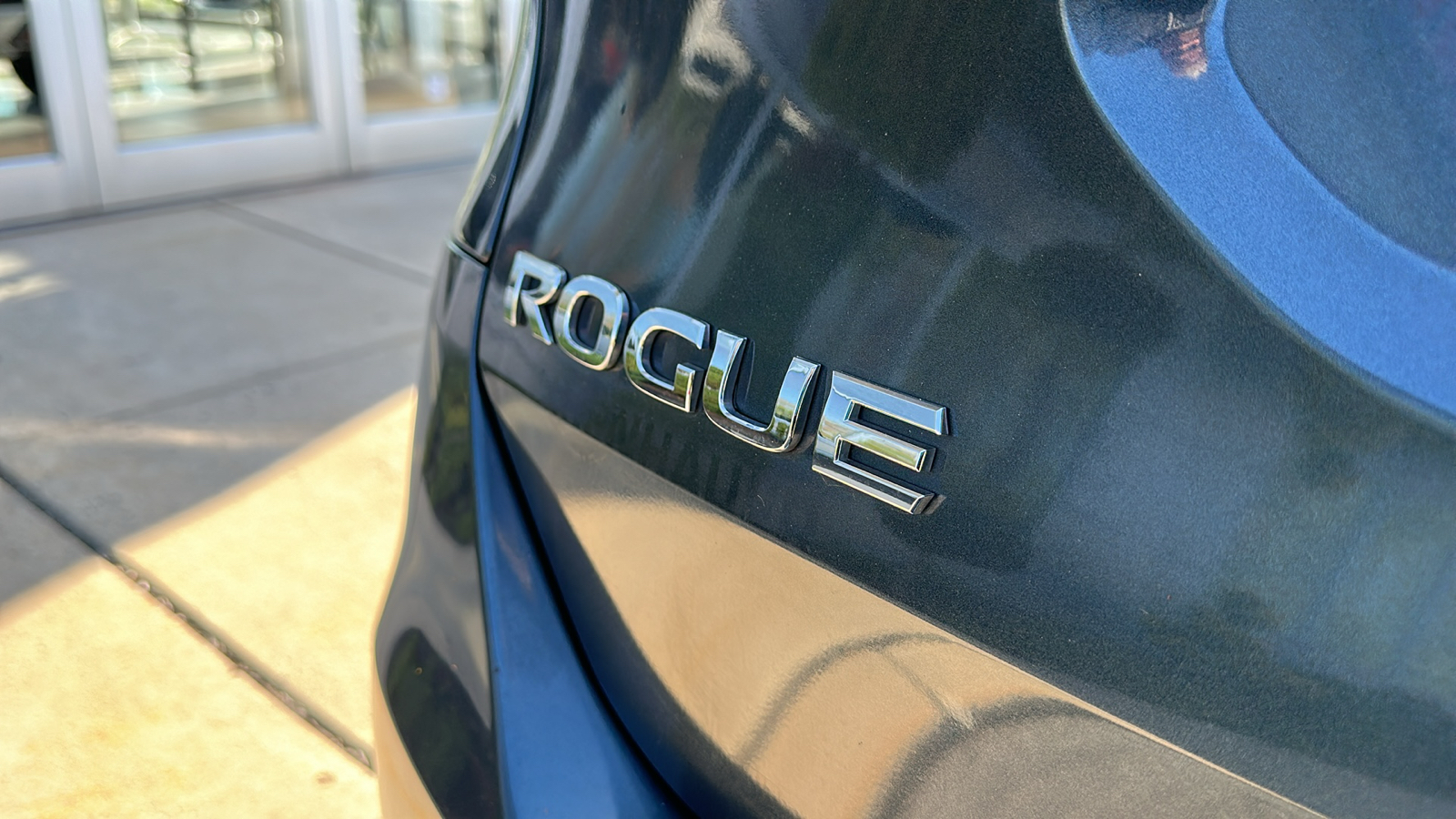2014 Nissan Rogue SL 11