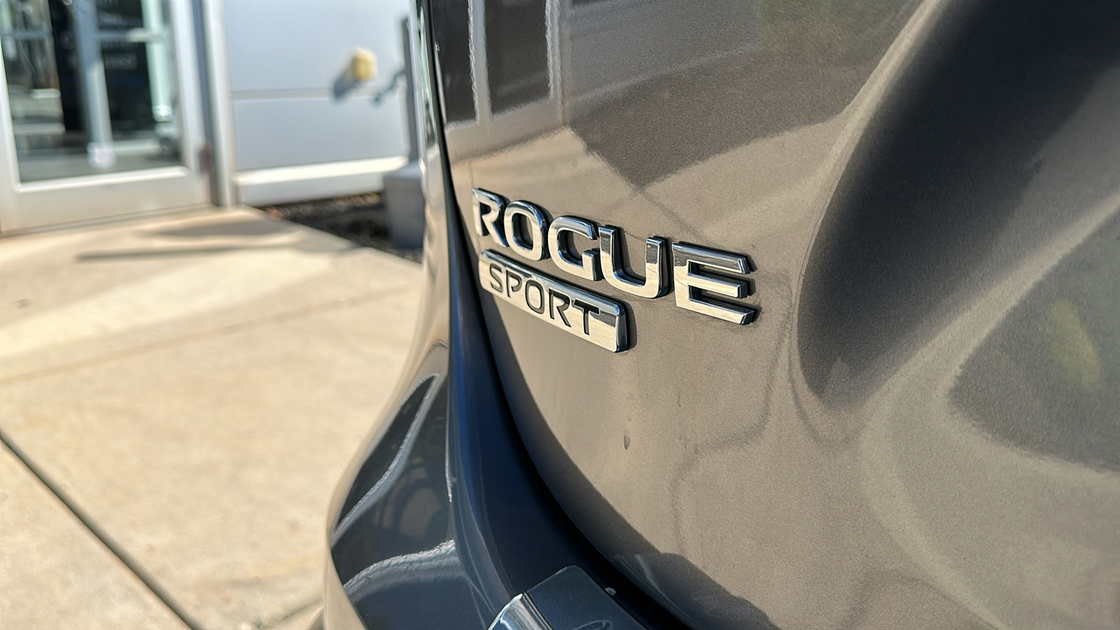 2021 Nissan Rogue Sport SV 11