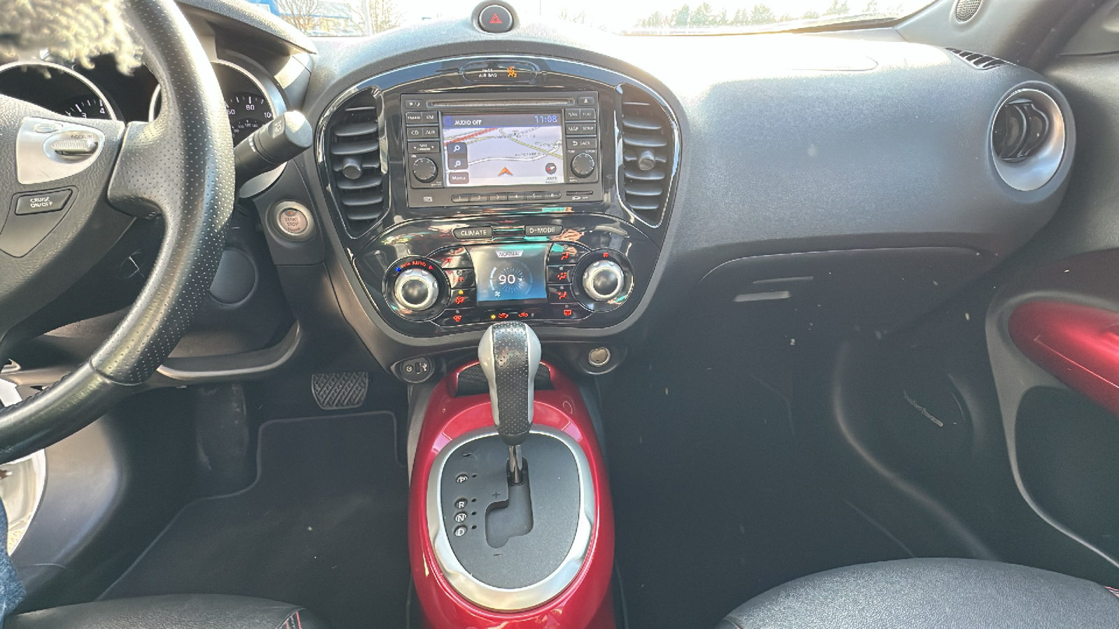 2014 Nissan JUKE SL 22