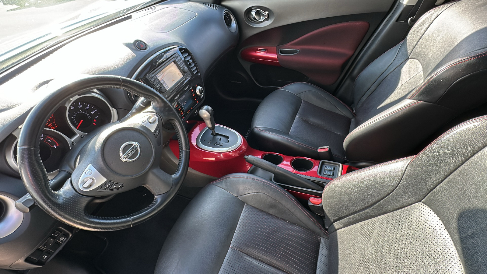 2014 Nissan JUKE SL 23