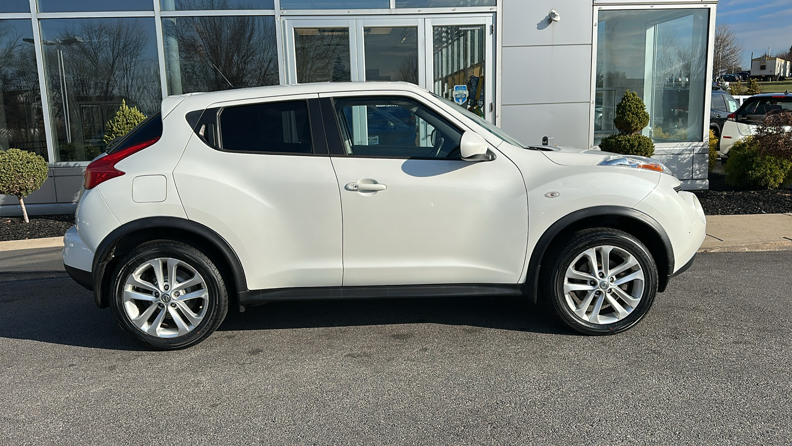 2014 Nissan JUKE SL 28