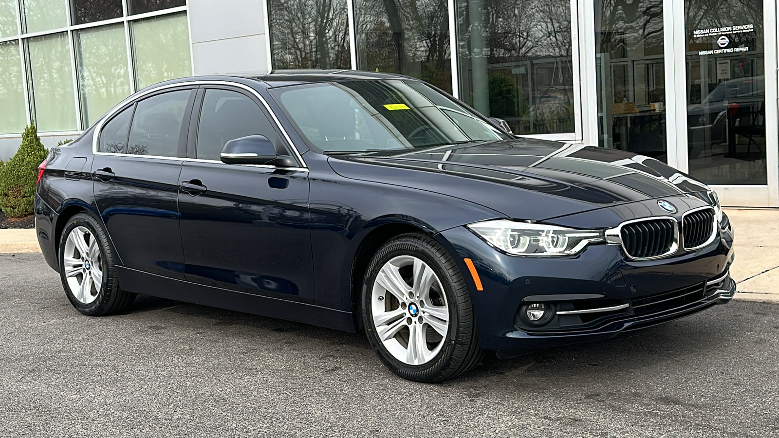 2017 BMW 3 Series 330i xDrive 2