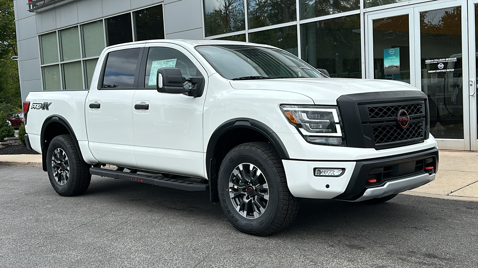 2024 Nissan Titan PRO-4X 2