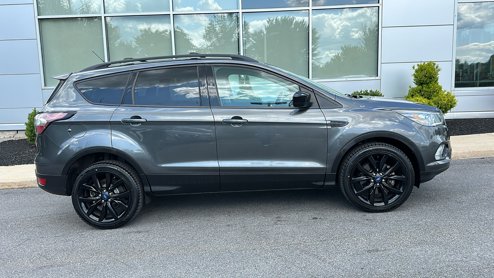 2018 Ford Escape SE 29