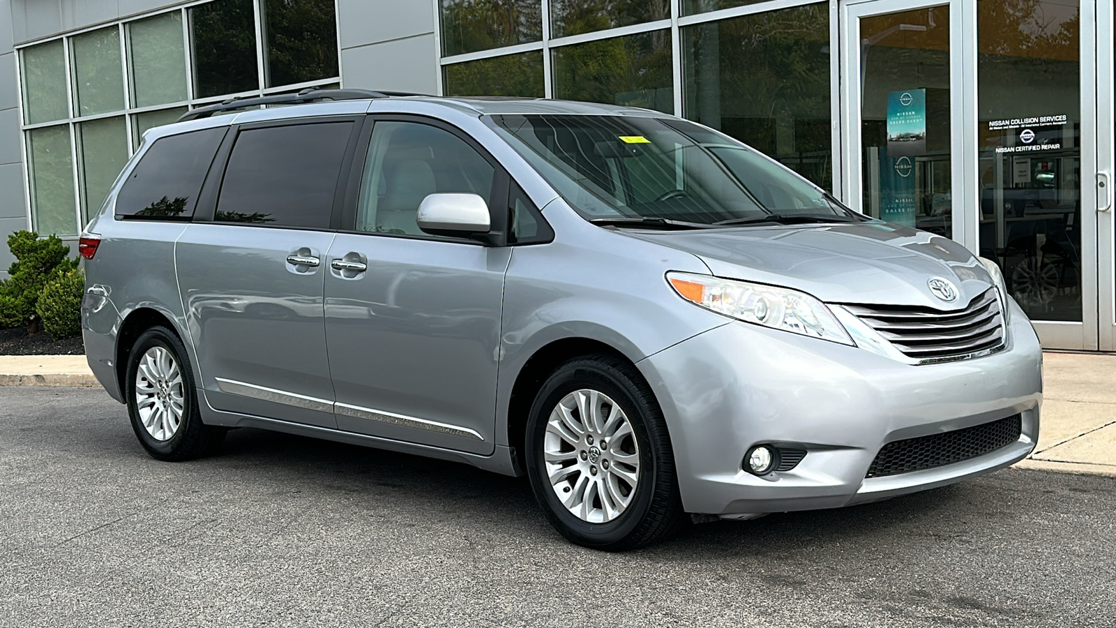 2016 Toyota Sienna L 2