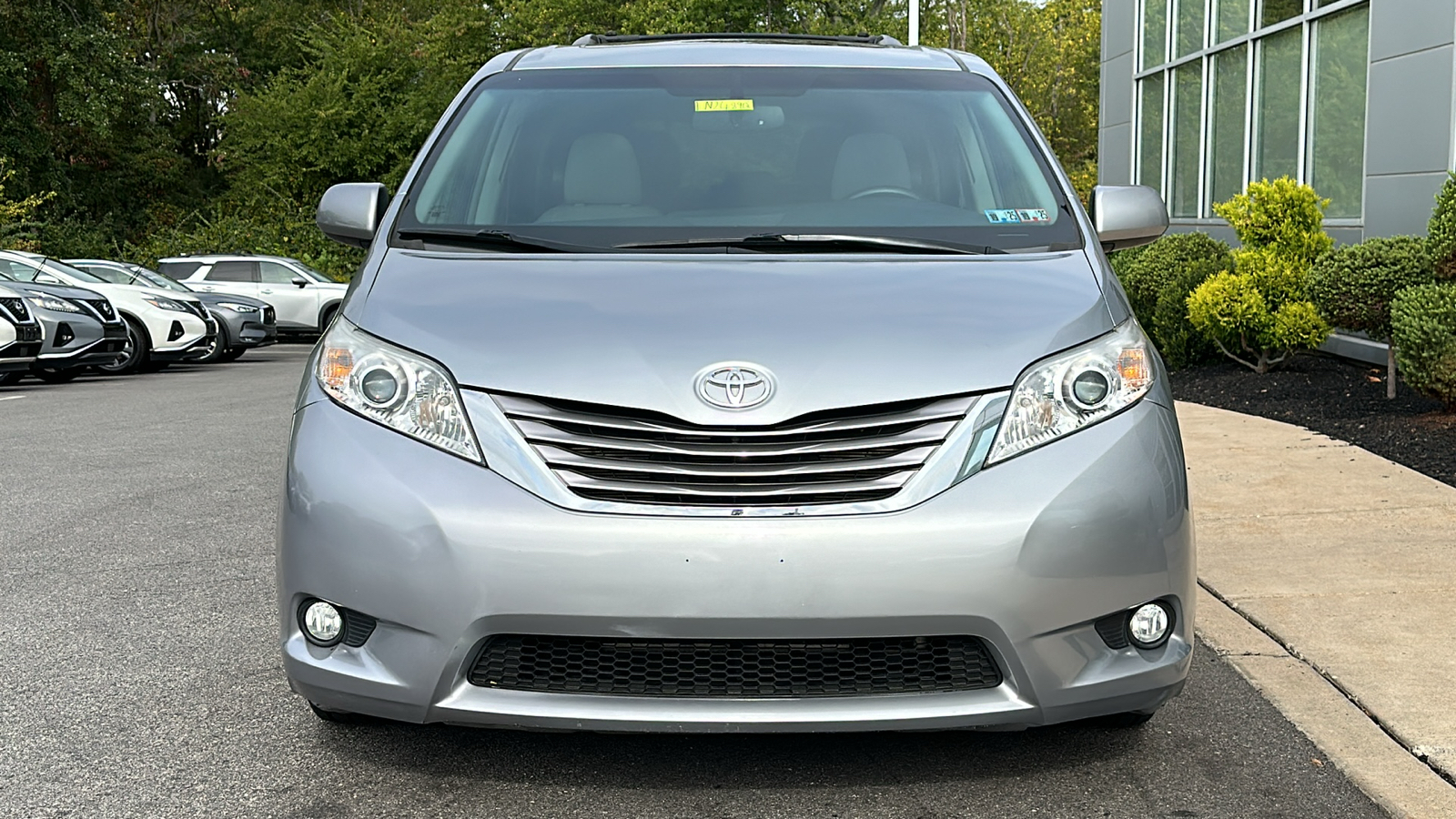 2016 Toyota Sienna L 3