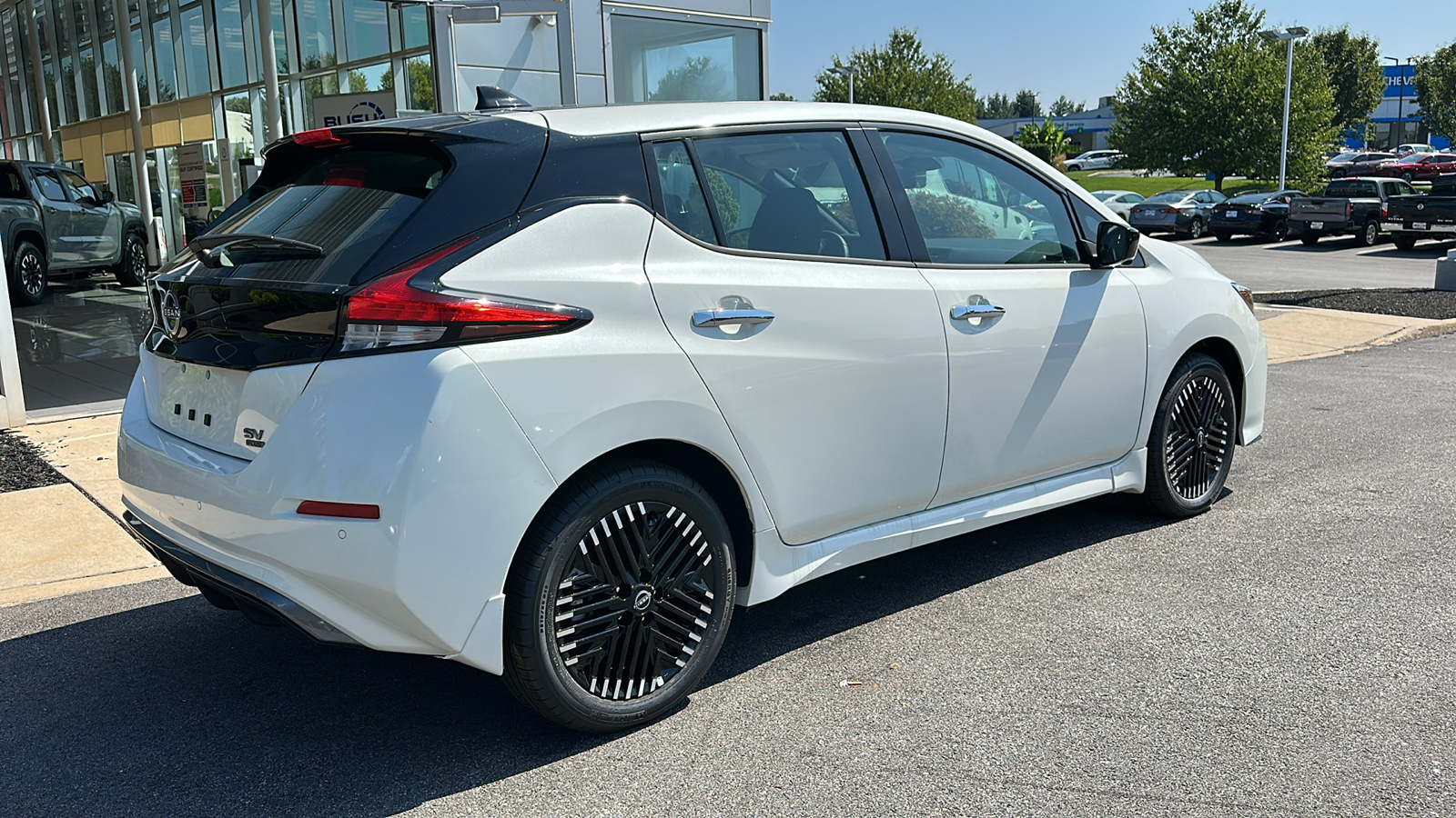 2025 Nissan LEAF SV PLUS 5