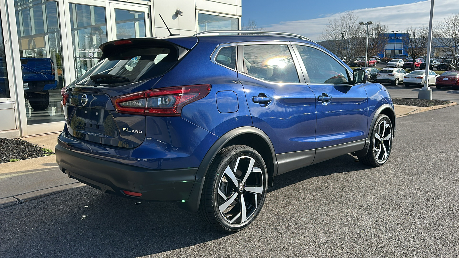 2021 Nissan Rogue Sport SL 8