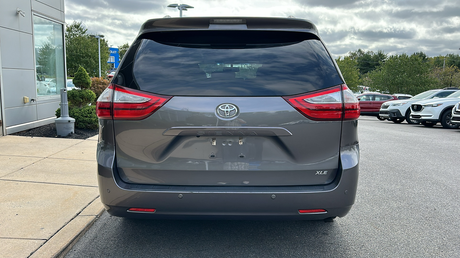 2017 Toyota Sienna XLE 6