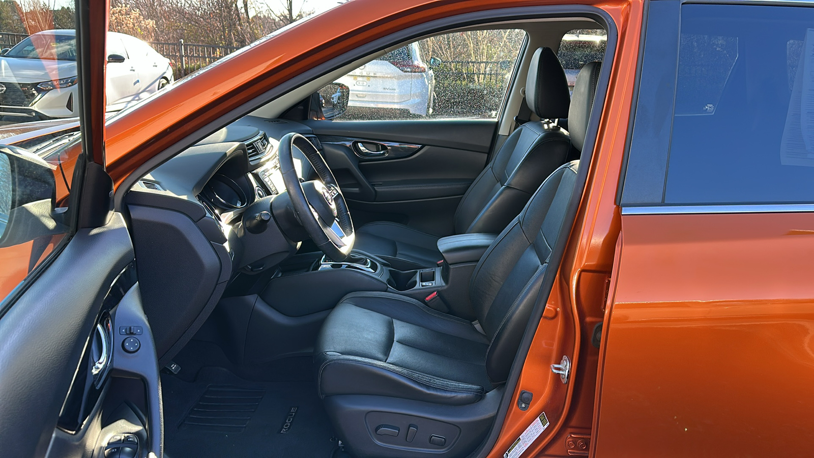 2017 Nissan Rogue SL 13