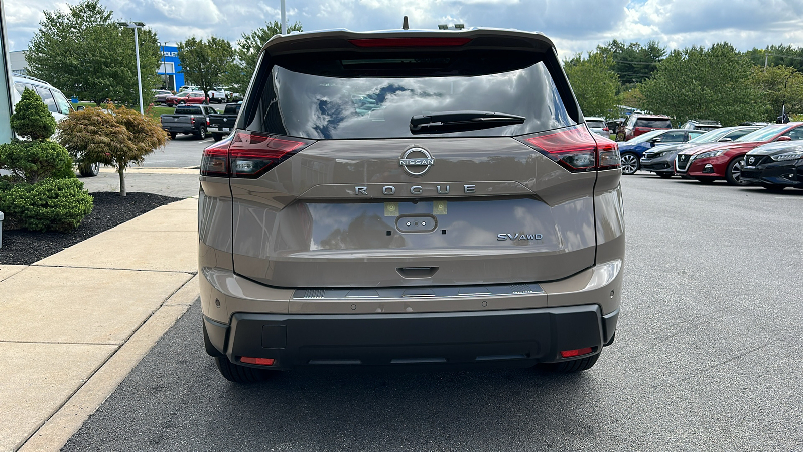 2024 Nissan Rogue SV 4