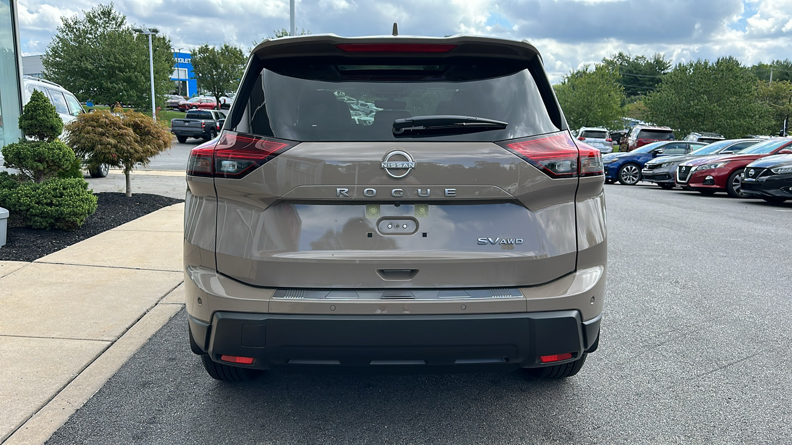 2024 Nissan Rogue SV 4