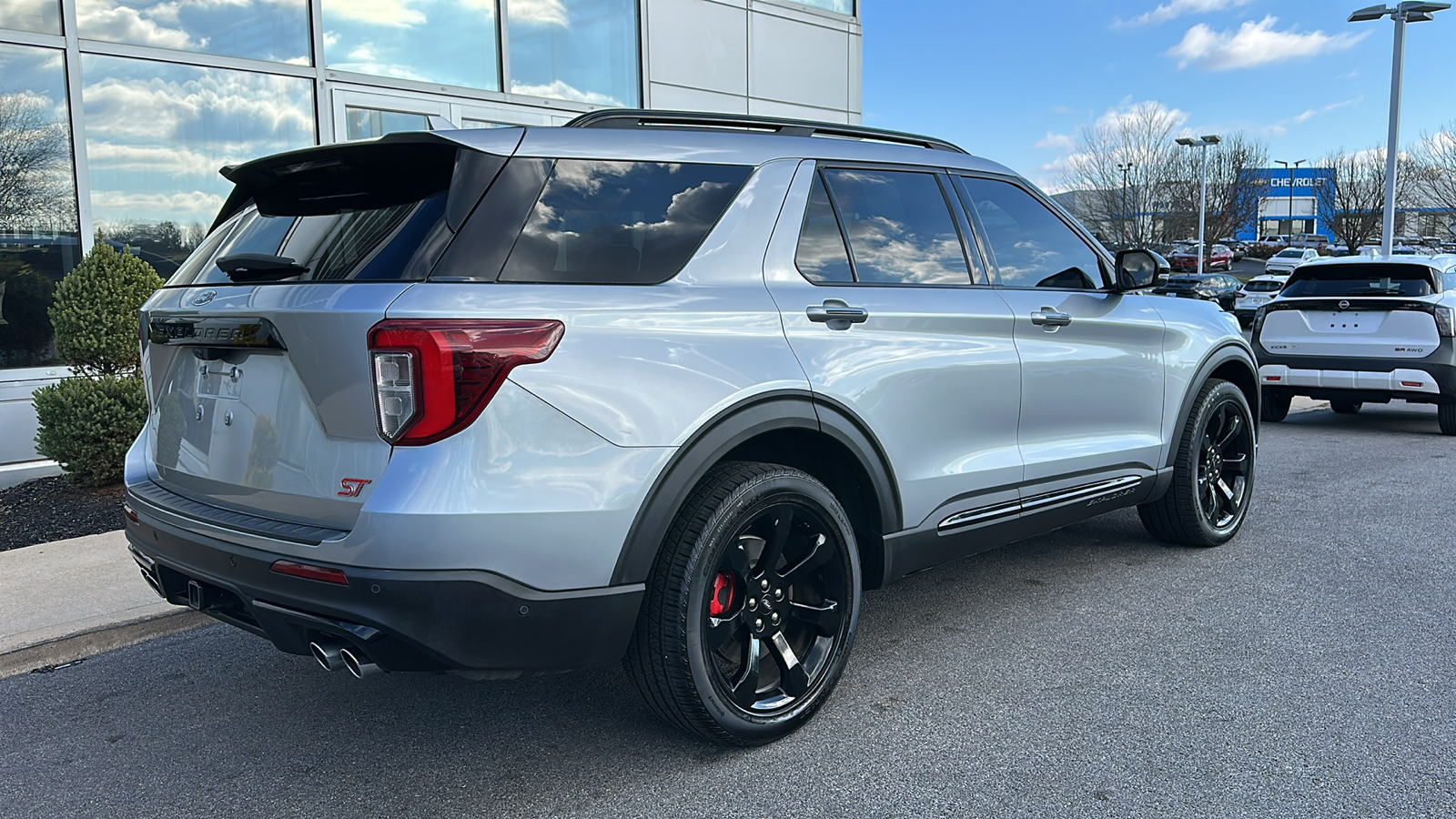 2020 Ford Explorer ST 8