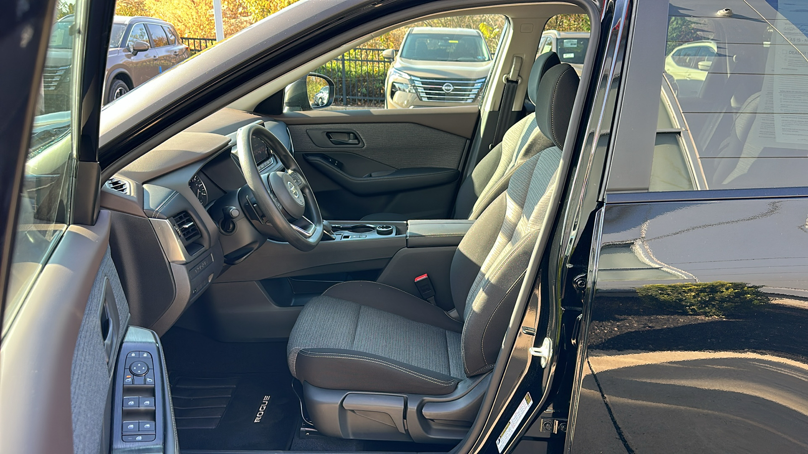 2021 Nissan Rogue S 11