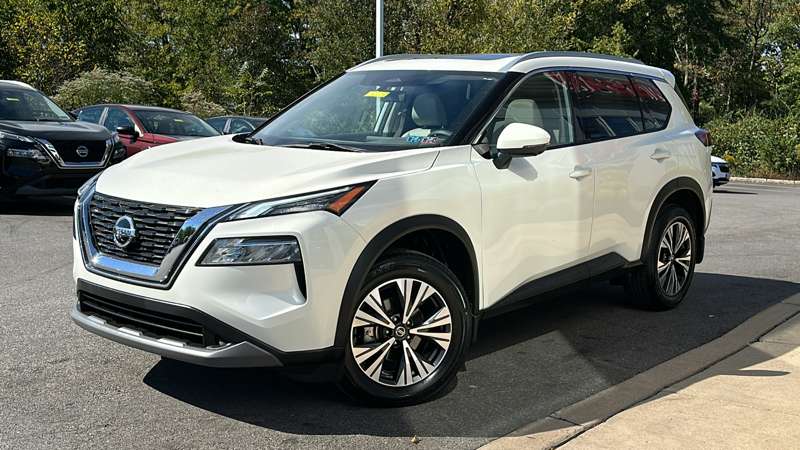 2021 Nissan Rogue SV 1