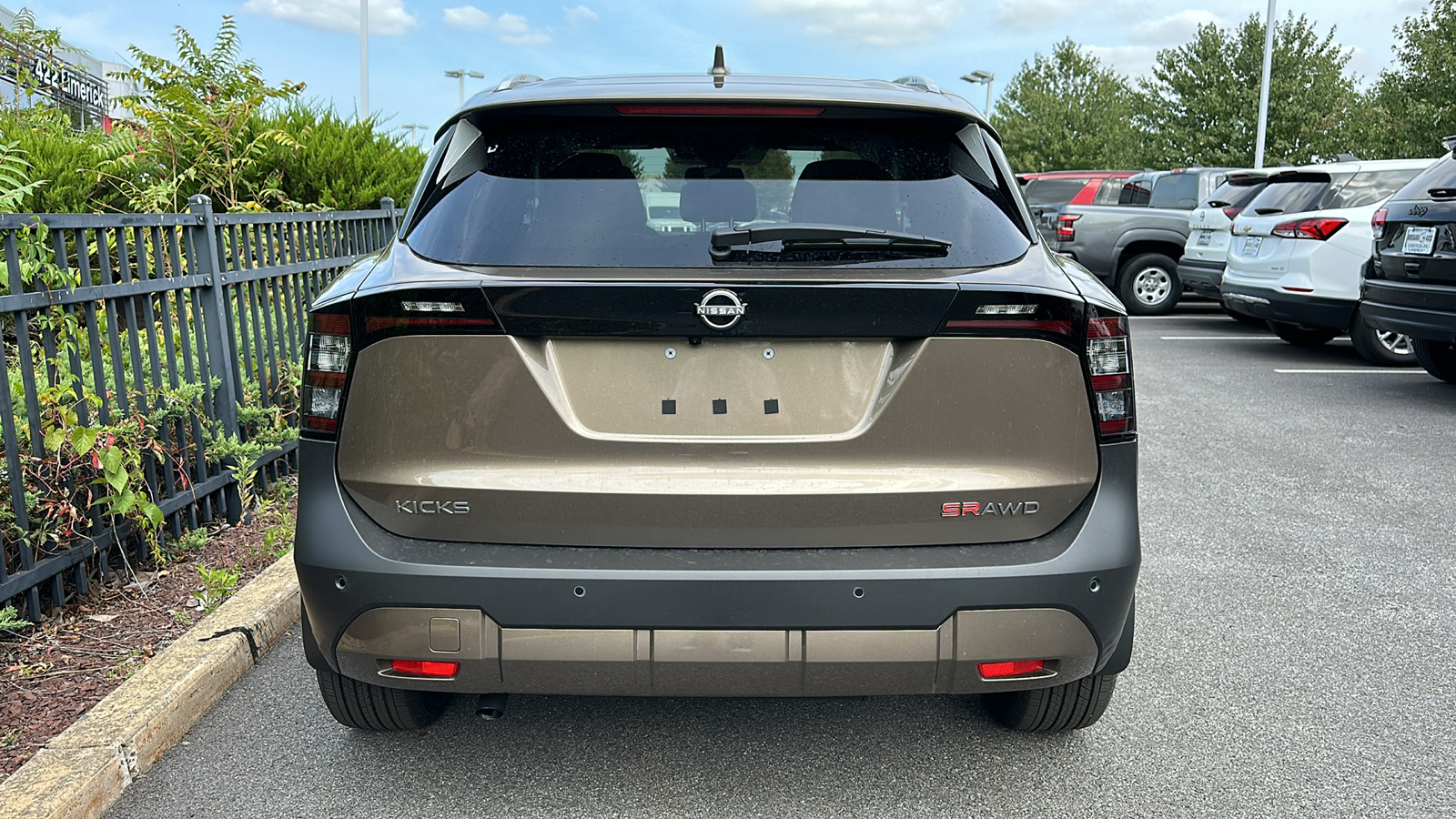 2025 Nissan Kicks SR 4