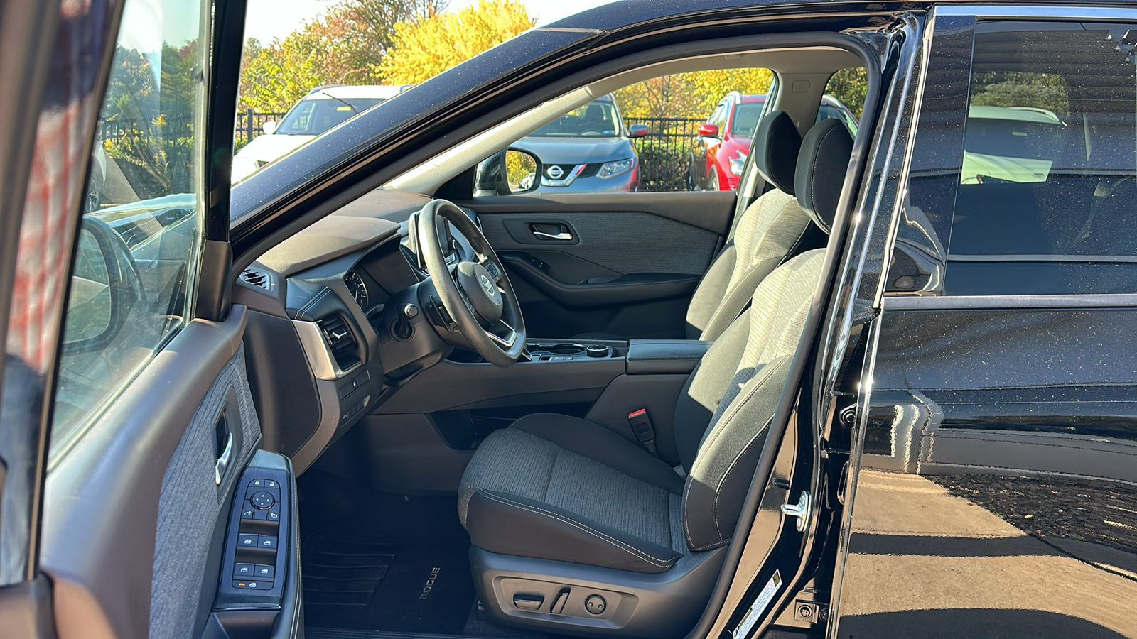 2021 Nissan Rogue SV 11