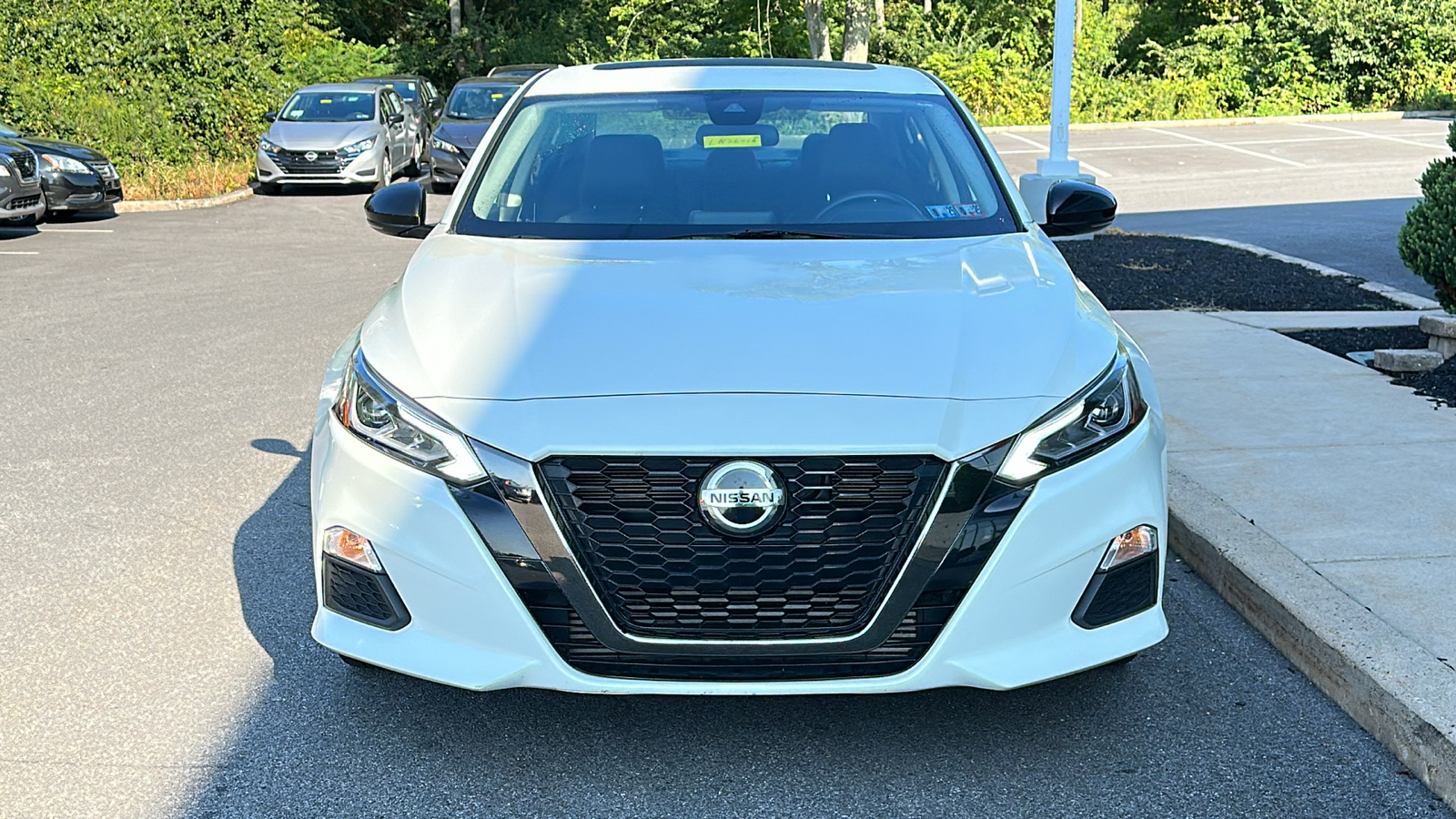 2021 Nissan Altima 2.0 SR 3