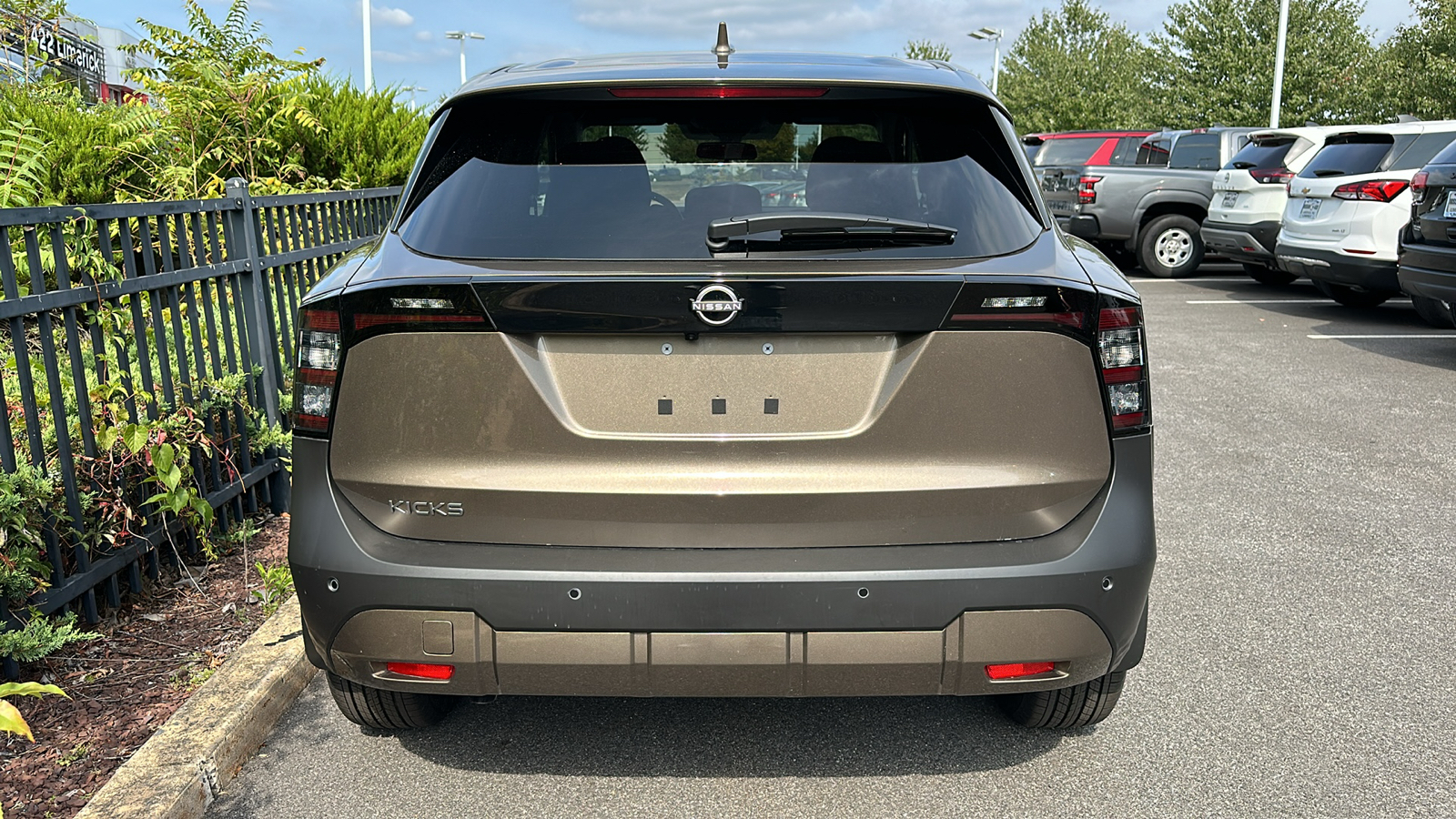 2025 Nissan Kicks SV 5