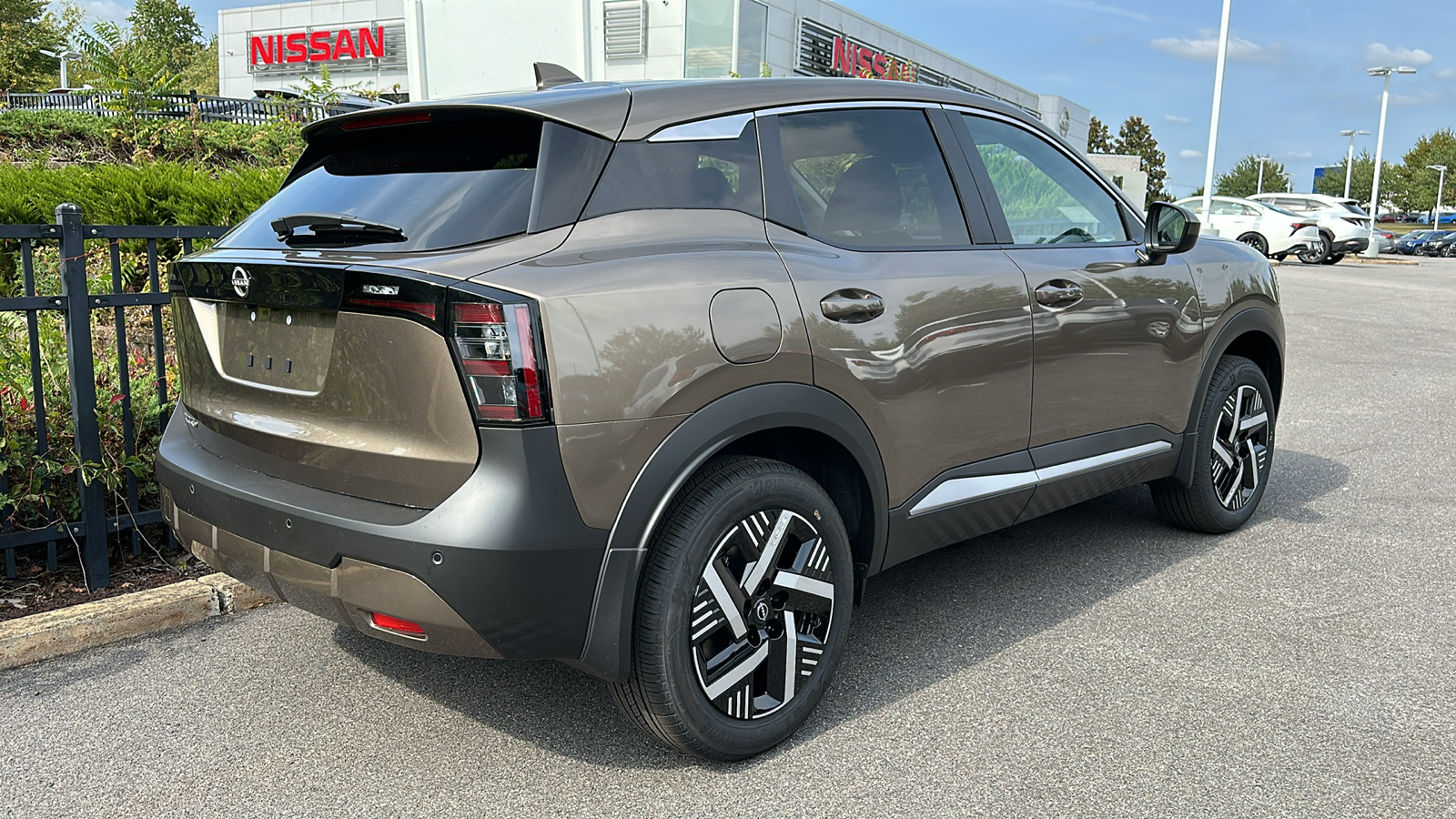 2025 Nissan Kicks SV 6